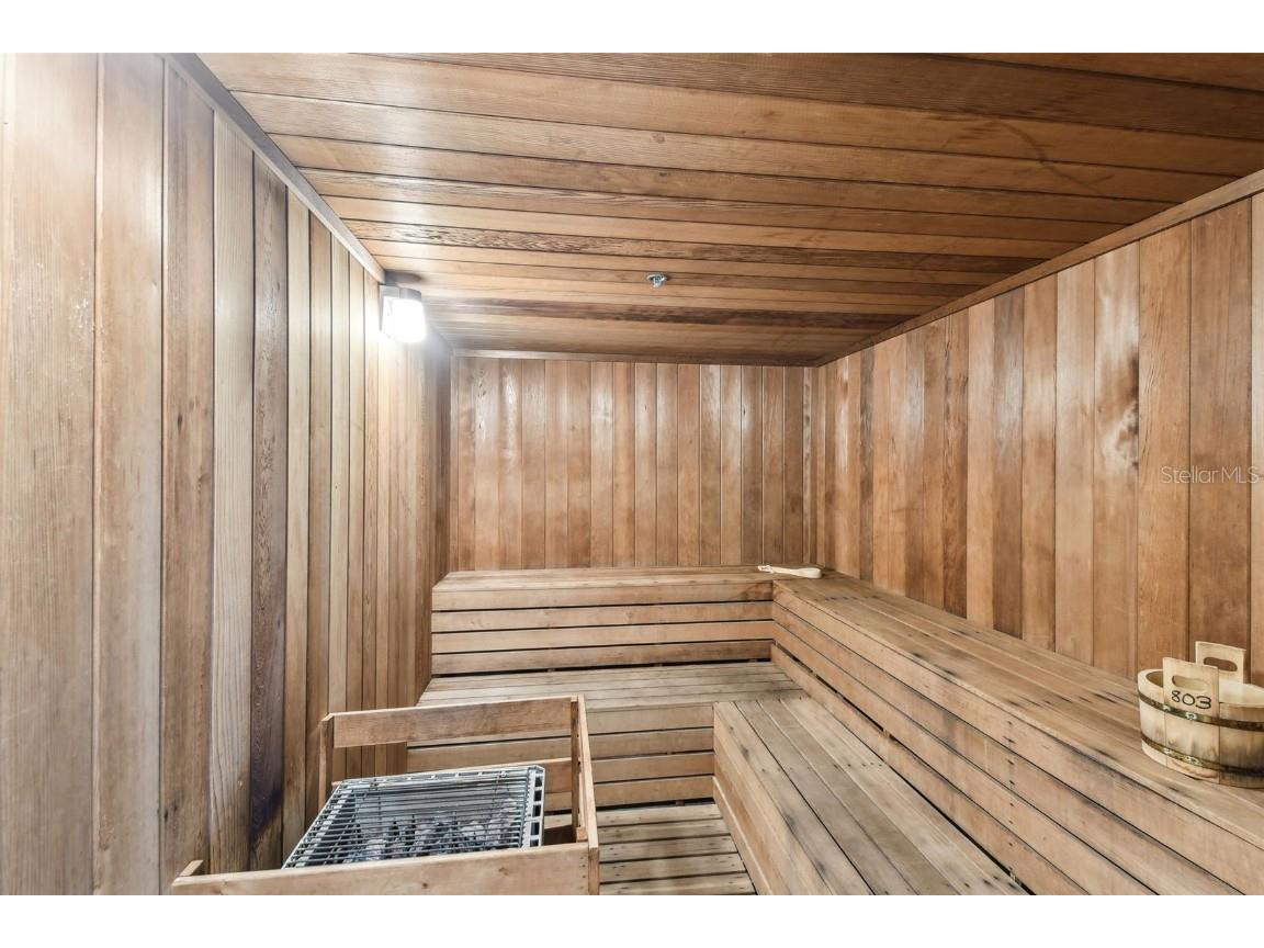 1560 Gulf Boulevard #306 Clearwater Beach FL 33767 - GULF OF MEXICO TB8417595 image73