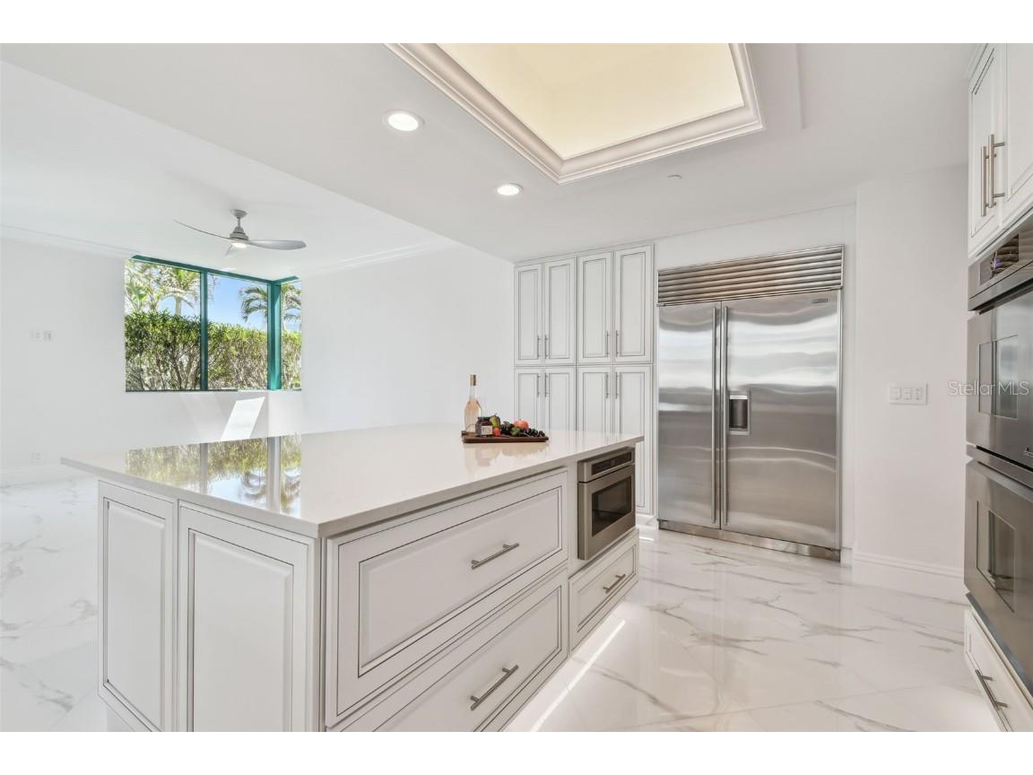 1560 Gulf Boulevard #306 Clearwater Beach FL 33767 - GULF OF MEXICO TB8417595 image8