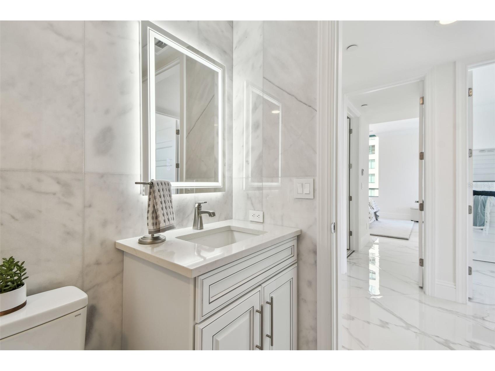 1560 Gulf Boulevard #306 Clearwater Beach FL 33767 - GULF OF MEXICO TB8473031 image69