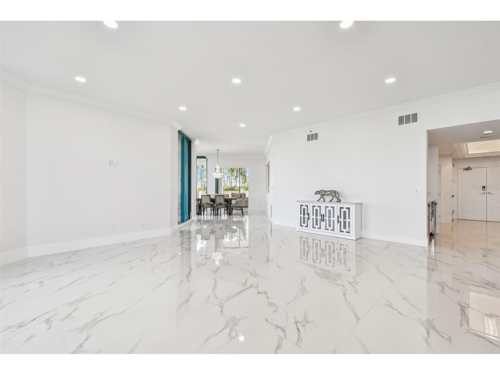 1560 Gulf Boulevard #306 Clearwater Beach FL 33767 - GULF OF MEXICO TB8473031 image9