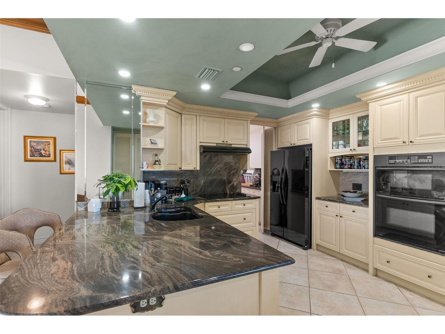 1560 Gulf Boulevard #602 Clearwater Beach FL 33767 - GULF OF MEXICO/AMERICA TB8452835 image17