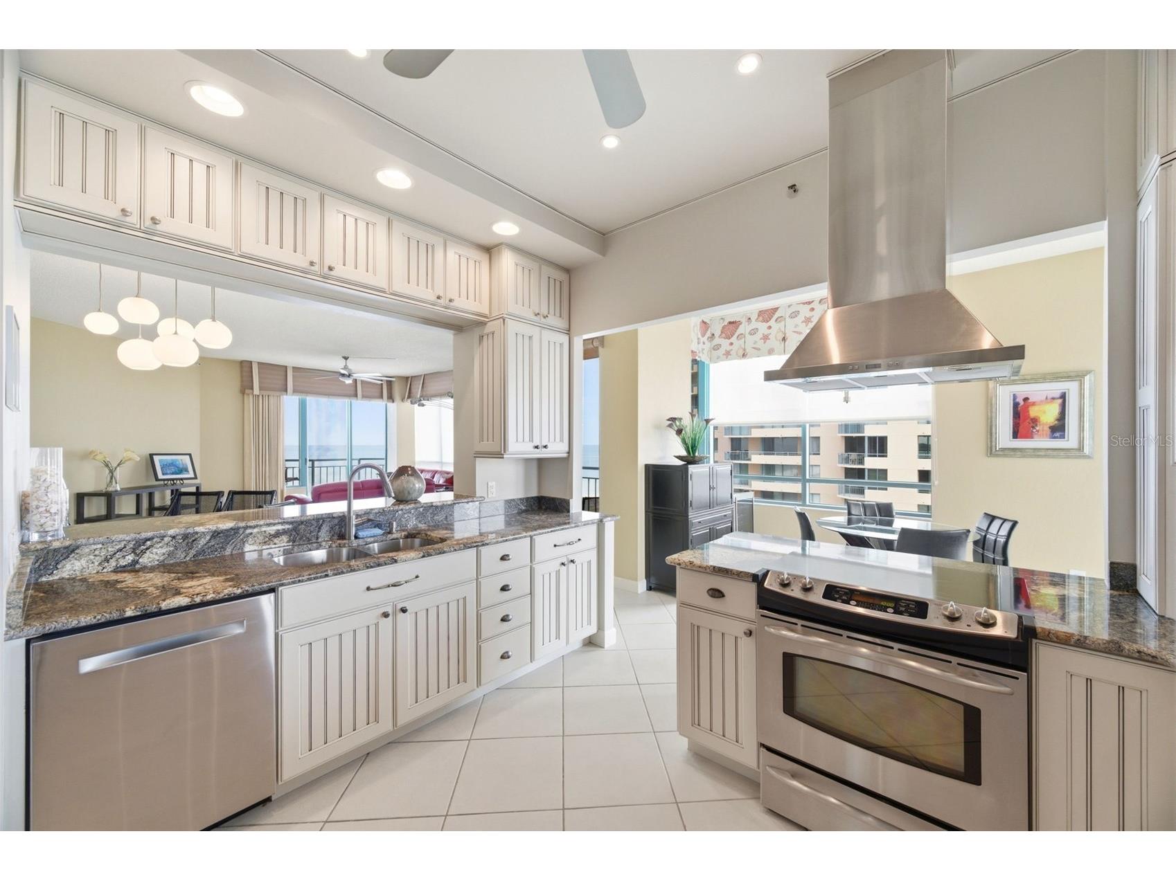 1560 Gulf Boulevard #706 Clearwater Beach FL 33767 - GULF TB8515335 image11