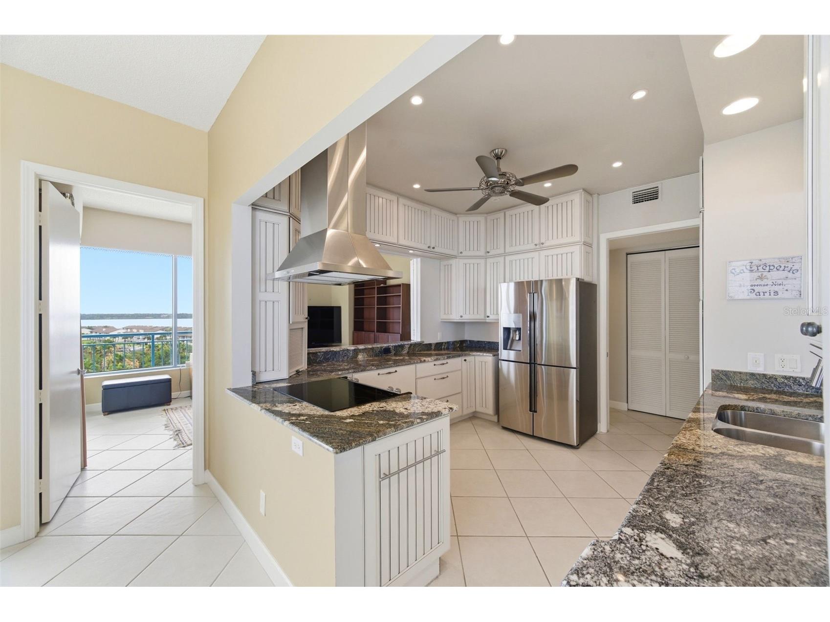 1560 Gulf Boulevard #706 Clearwater Beach FL 33767 - GULF TB8515335 image9