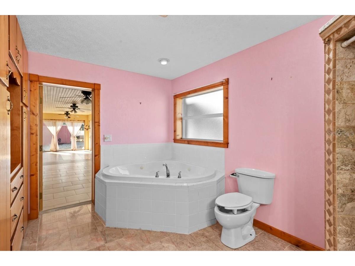 1560 Ingram Avenue Sarasota FL 34232 A4672743 image23