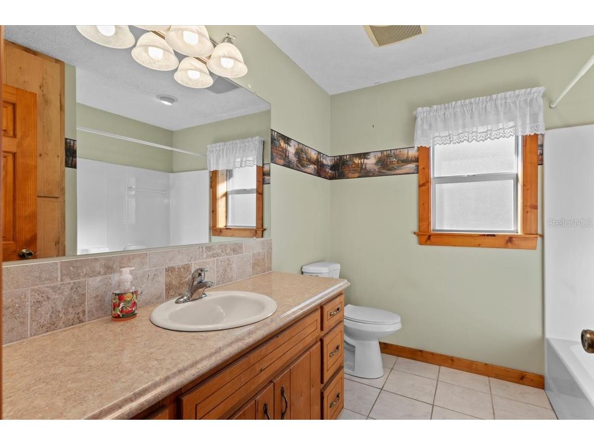 1560 Ingram Avenue Sarasota FL 34232 A4672743 image27