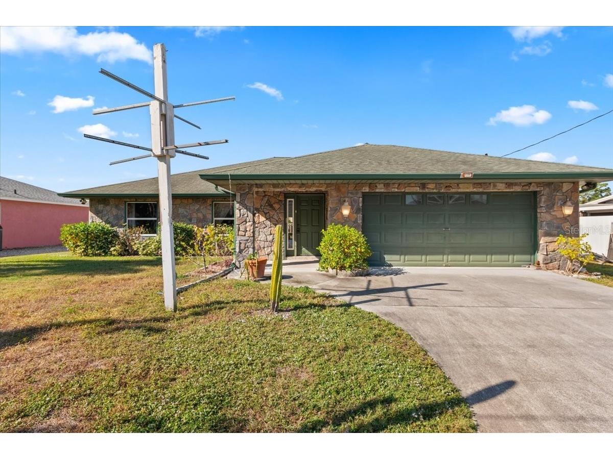 1560 Ingram Avenue Sarasota FL 34232 A4672743 image3