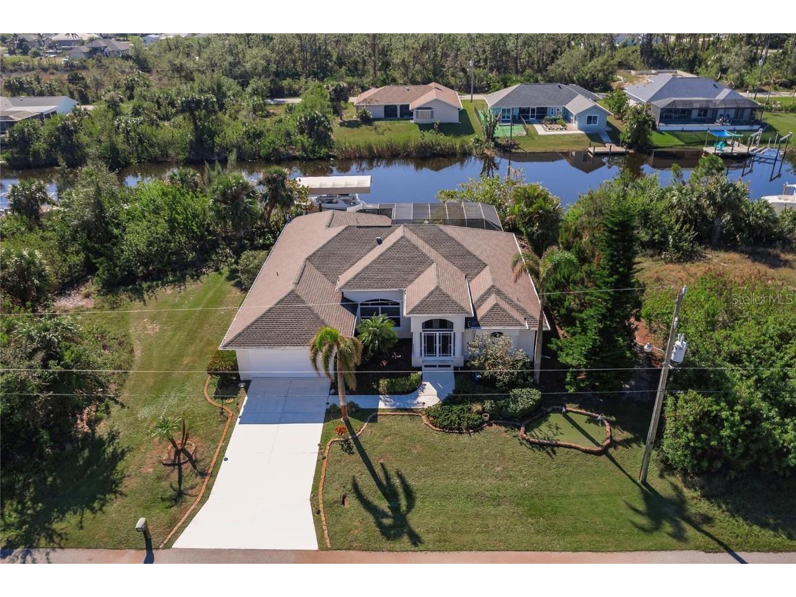 15600 Aldama Circle Port Charlotte FL 33981 - APPLEWHITE WATERWAY C7501196 image1