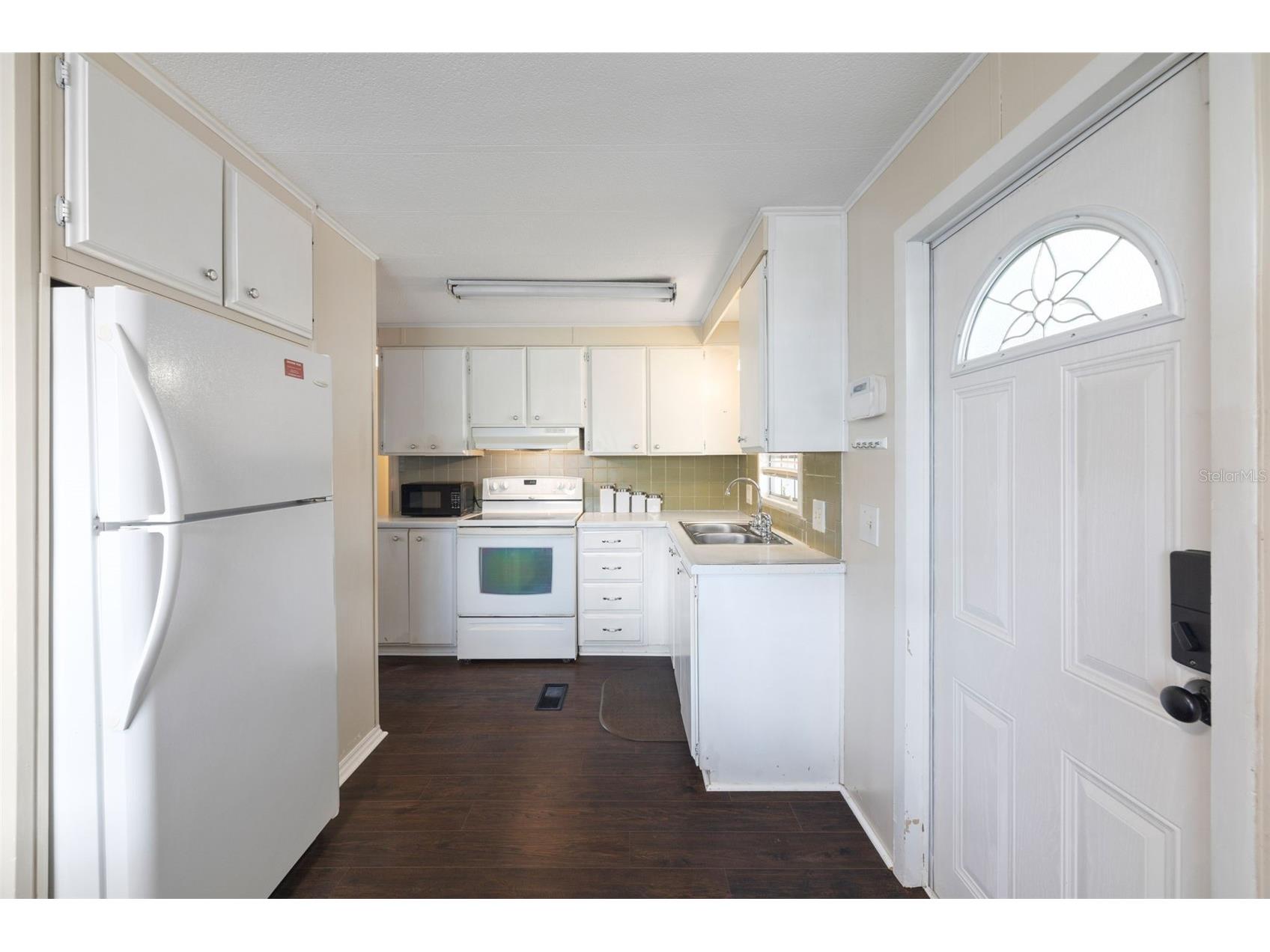 15601 Lakeshore Villa Loop Tampa FL 33613 W7887392 image9