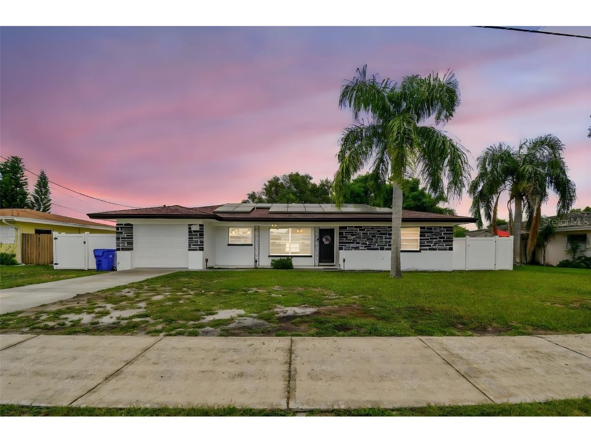 1561 Bass Boulevard Dunedin FL 34698 TB8408436 image1