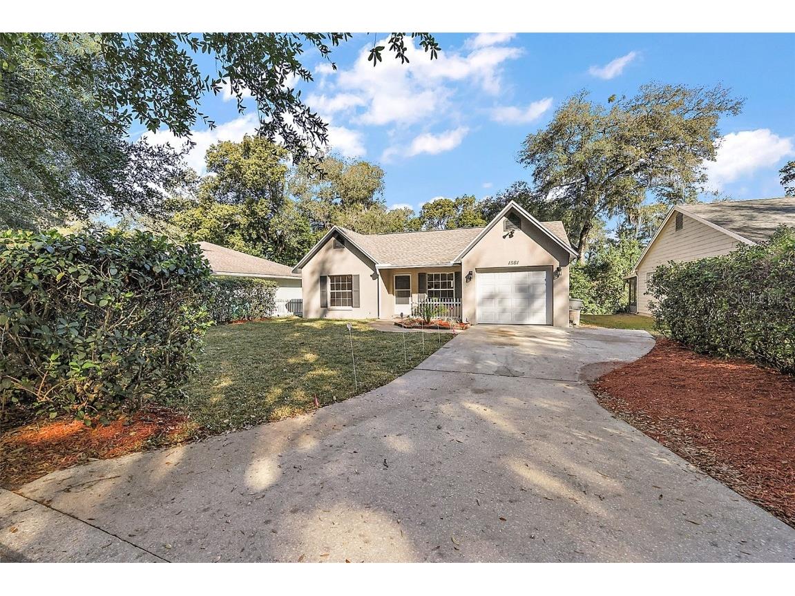 1561 Dorset Drive Mount Dora FL 32757 G5077856 image1