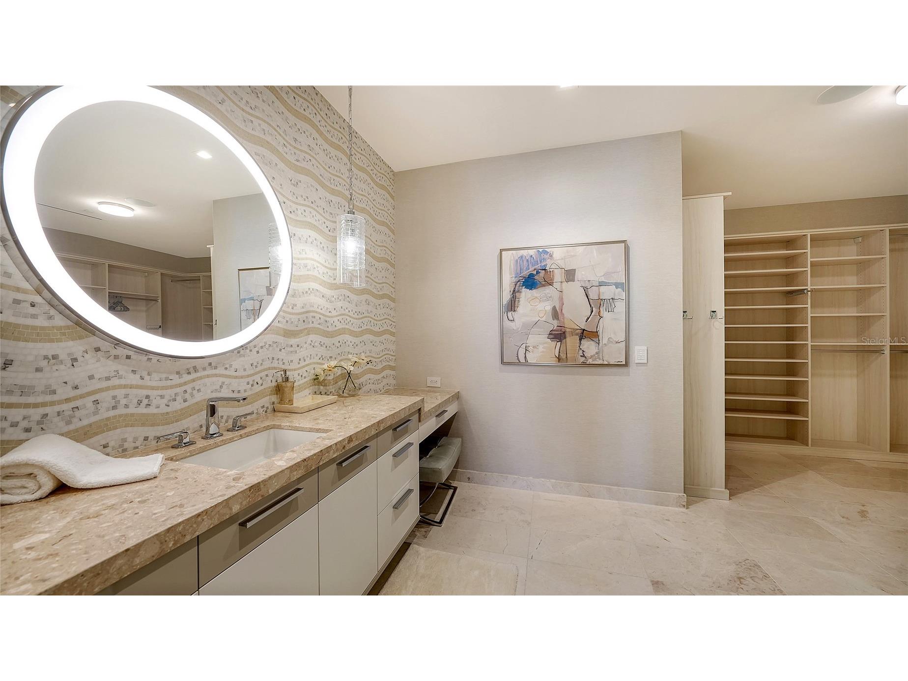 1561 Gulf Of Mexico Drive #304 Longboat Key FL 34228 - GULF OF MEXICO A4685495 image32