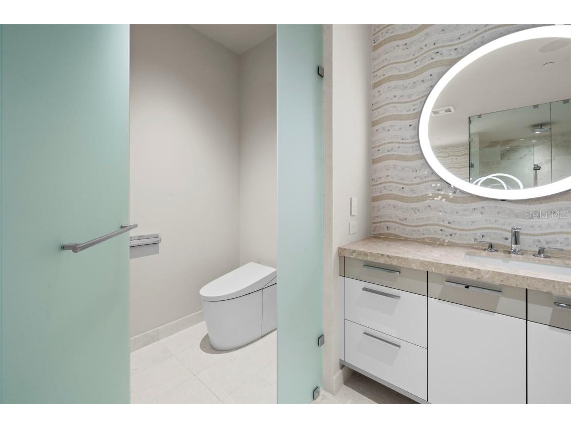 1561 Gulf Of Mexico Drive #403 Longboat Key FL 34228 - GULF OF MEXICO SARASOTA BAY A4627926 image20