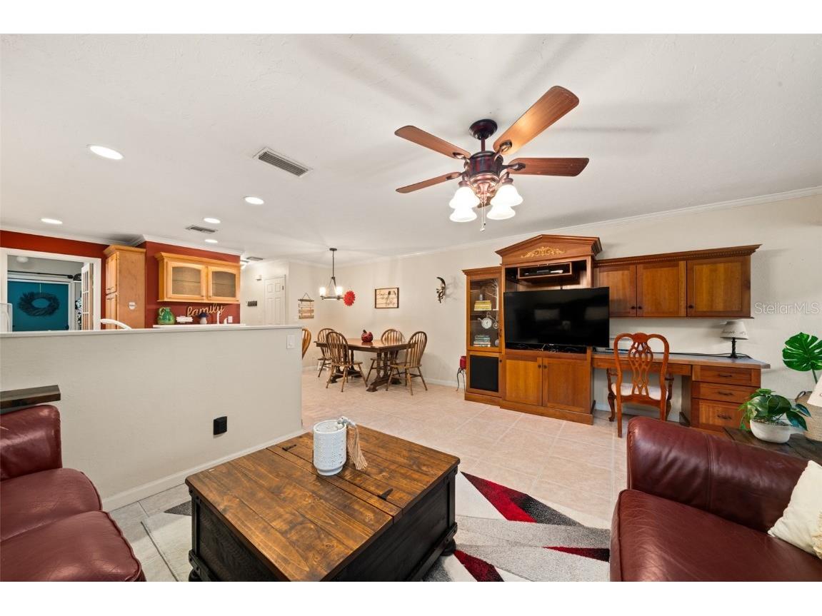 1561 Lakeview Drive #969 Sebring FL 33870 P4936192 image5