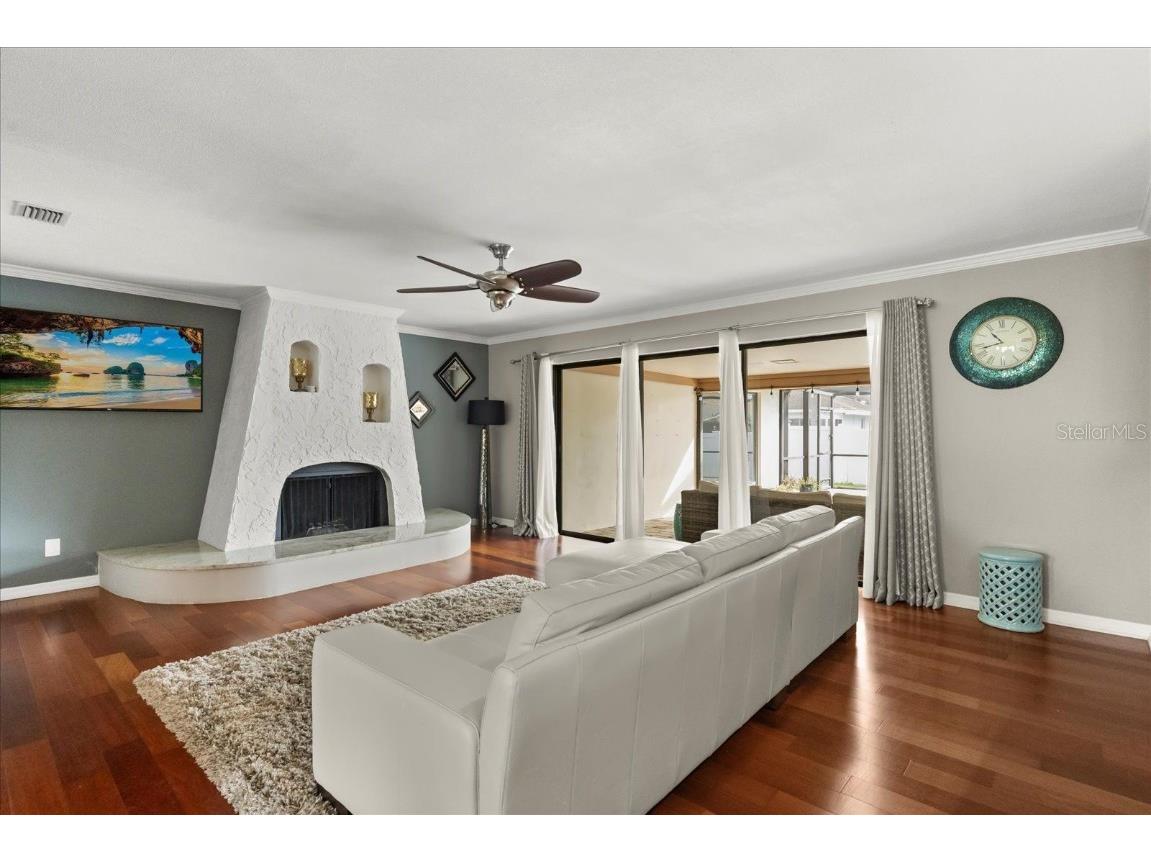 1561 Mac Charles Court Dunedin FL 34698 O6356406 image5