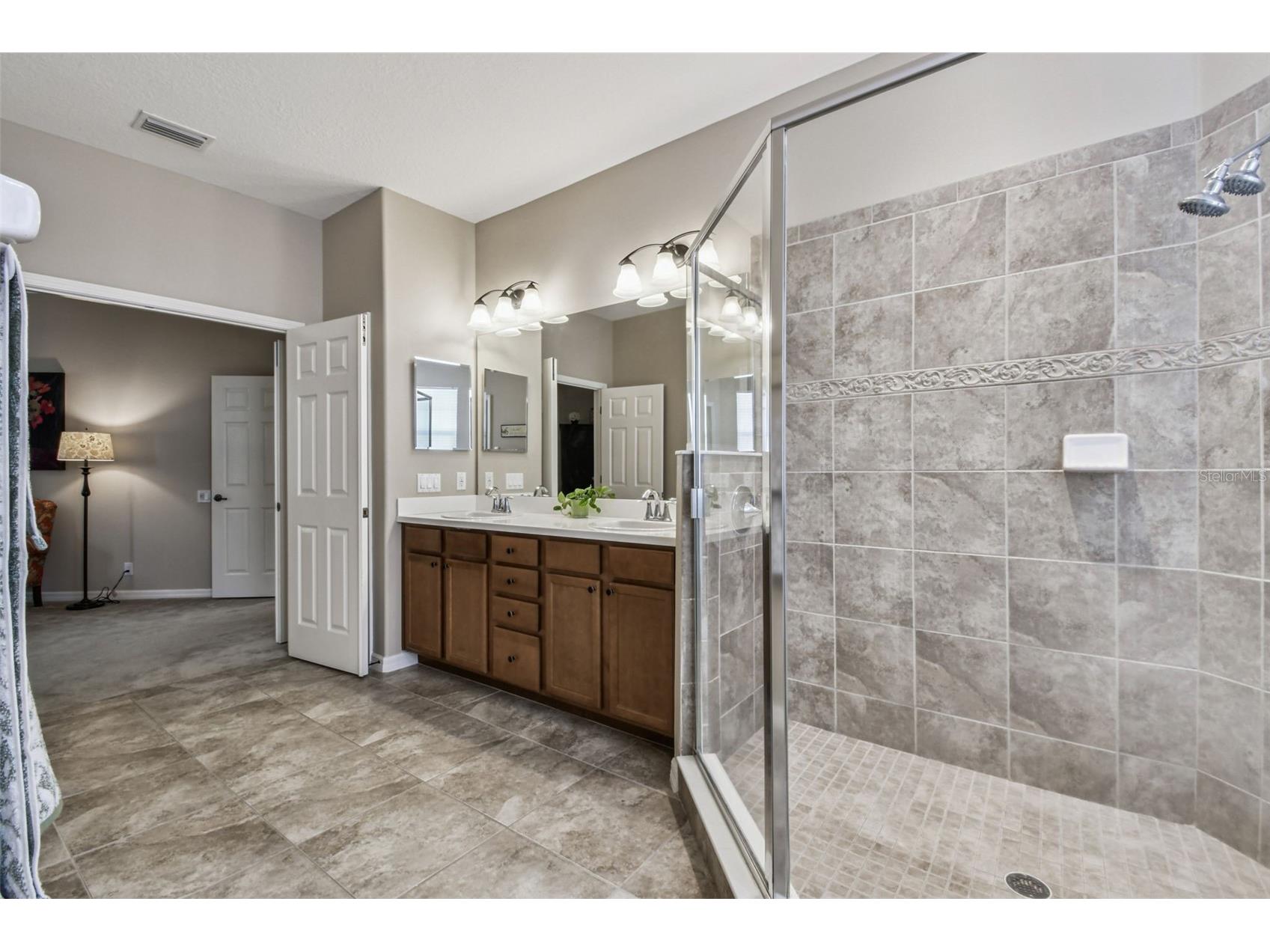 15613 N Himes Avenue Tampa FL 33618 TB8445400 image44