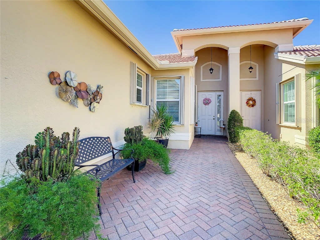 15616 Aurora Lake Circle Wimauma FL 33598 T3480253 image1