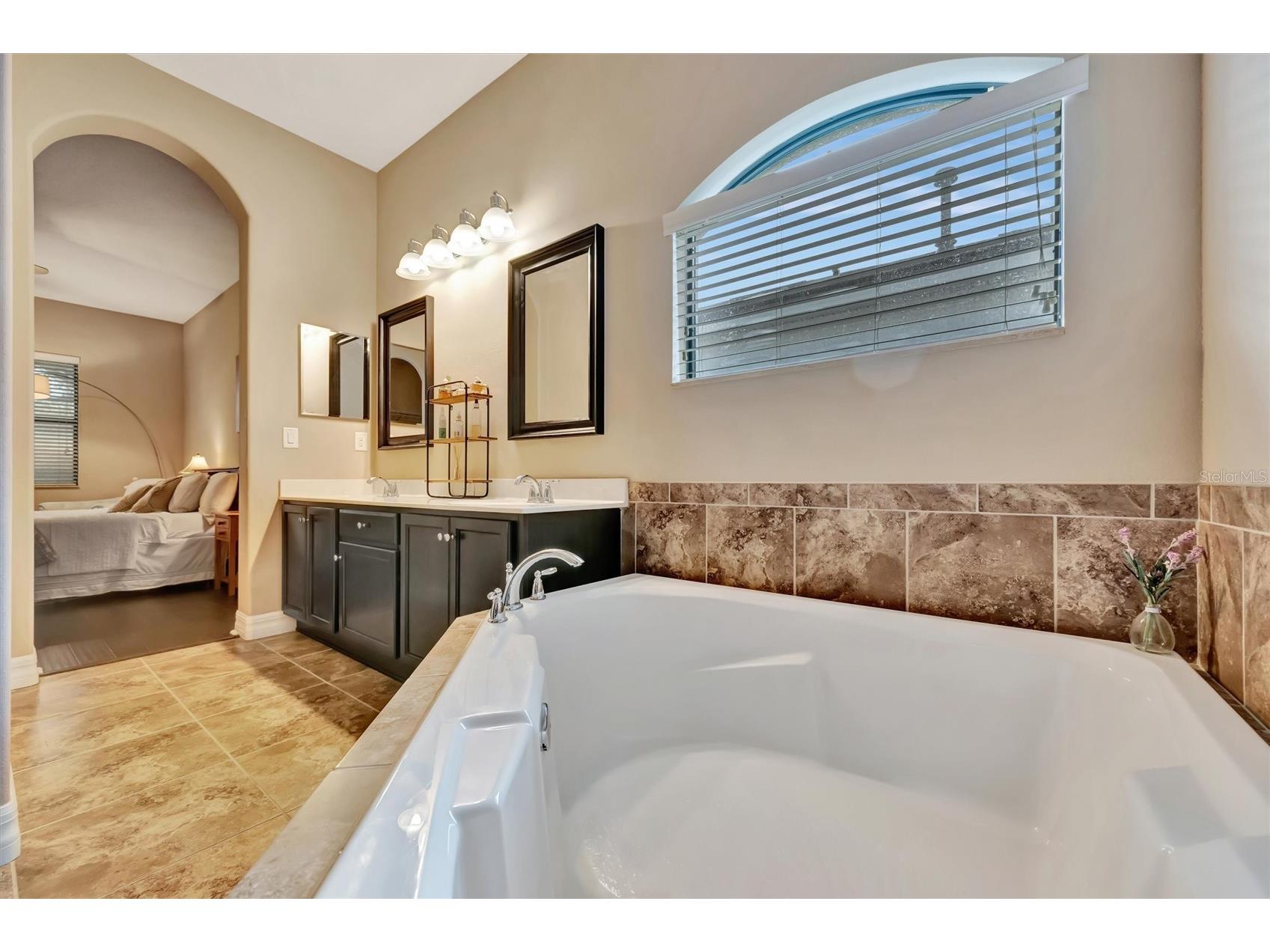 15616 Starling Water Drive Lithia FL 33547 TB8480208 image41