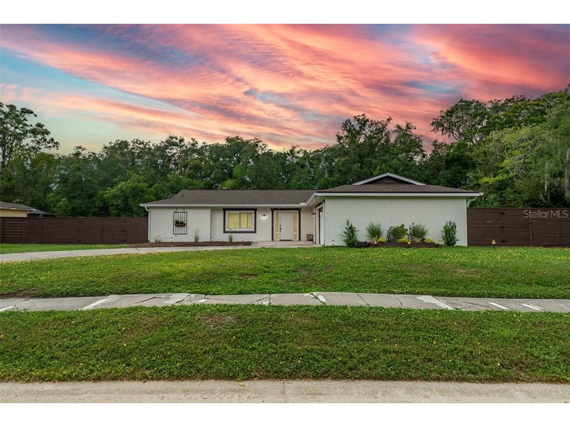 15616 Woodway Drive Tampa FL 33613 T3448890 image1