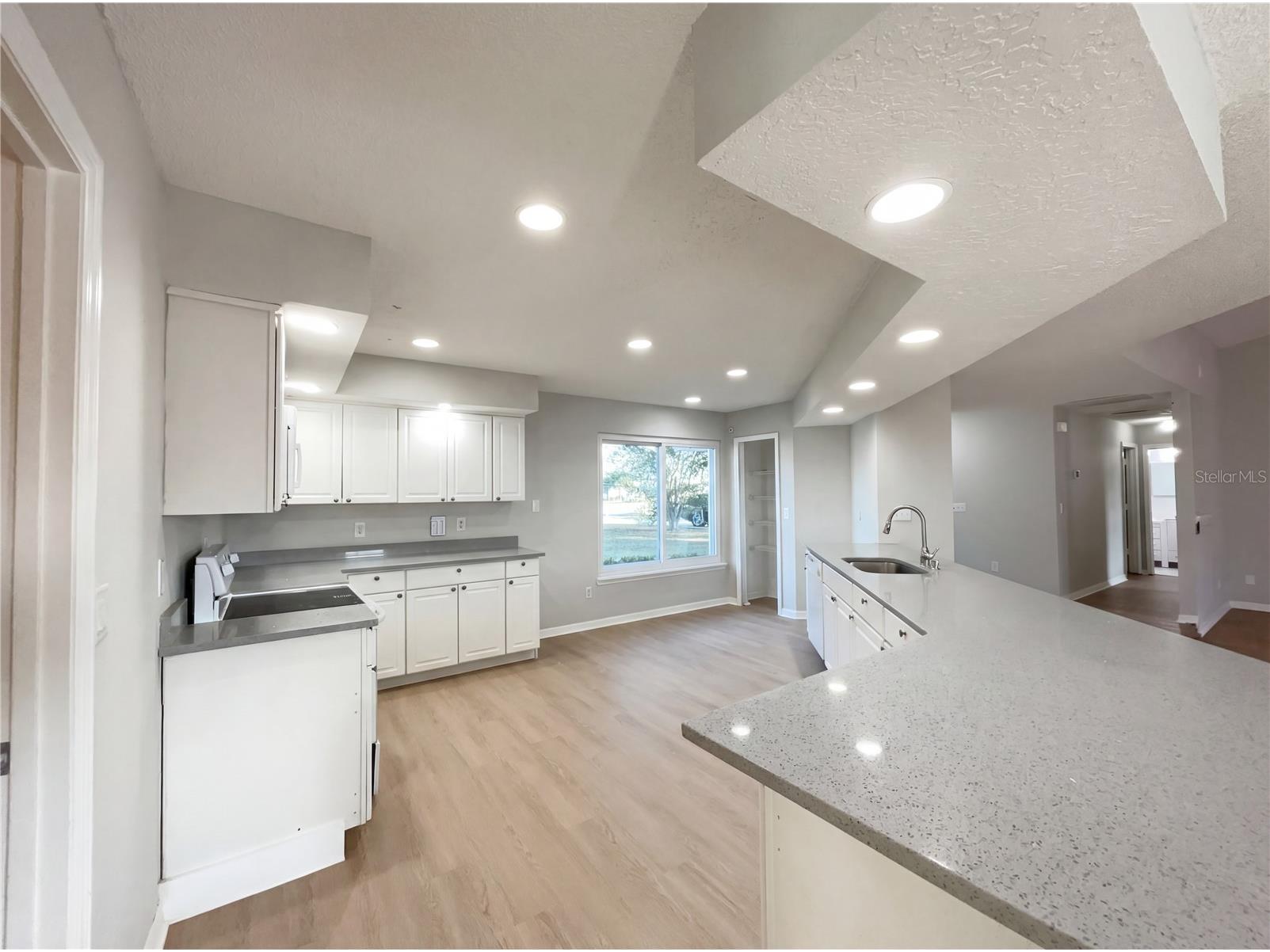 1562 Amy Circle Deltona FL 32738 O6389117 image8