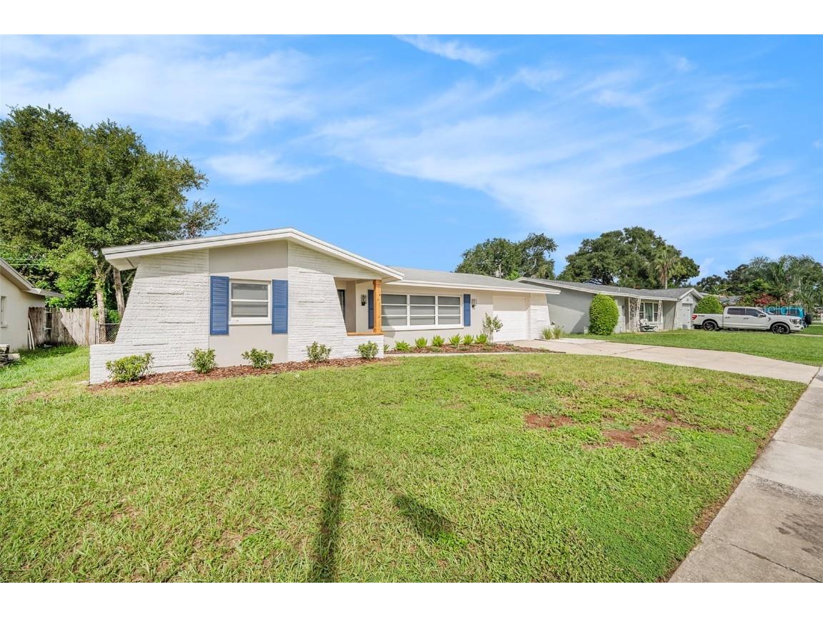 1562 S Lake Ave Clearwater FL 33756 TB8426533 image1