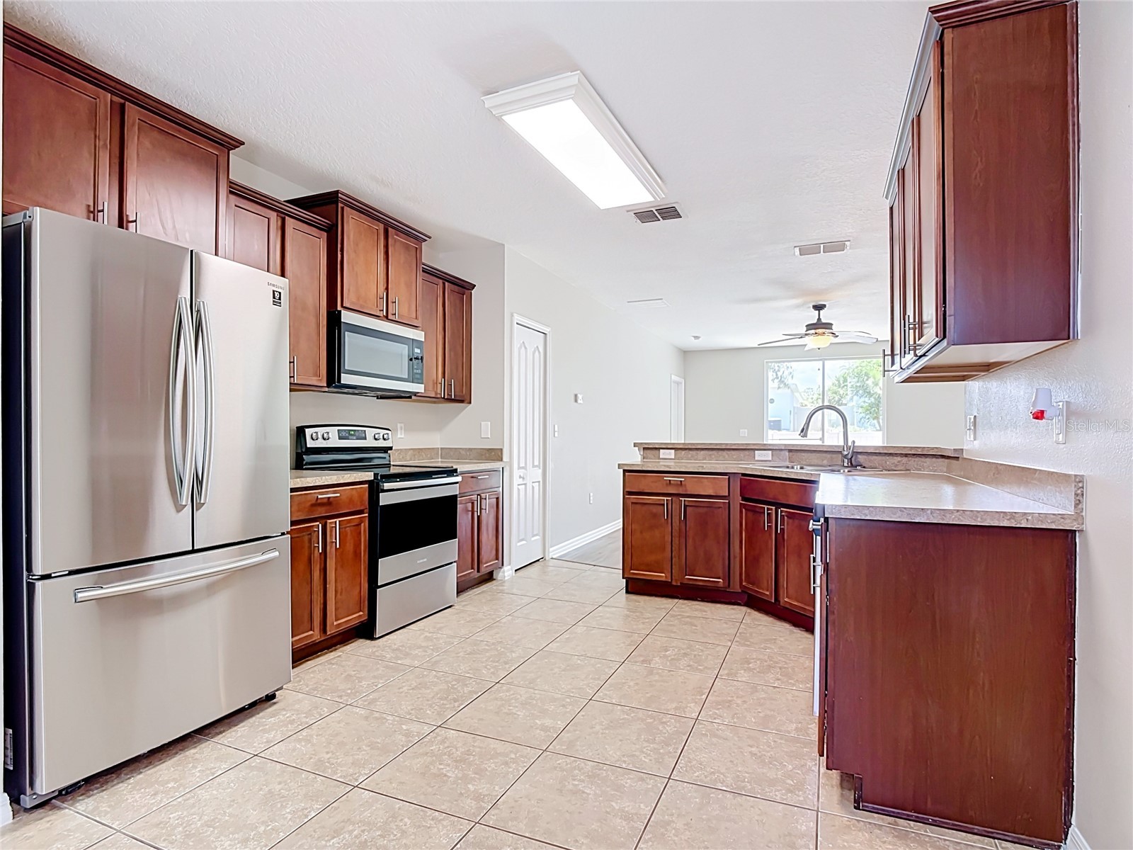 1562 Tamarind Road Davenport FL 33896 C7527281 image8