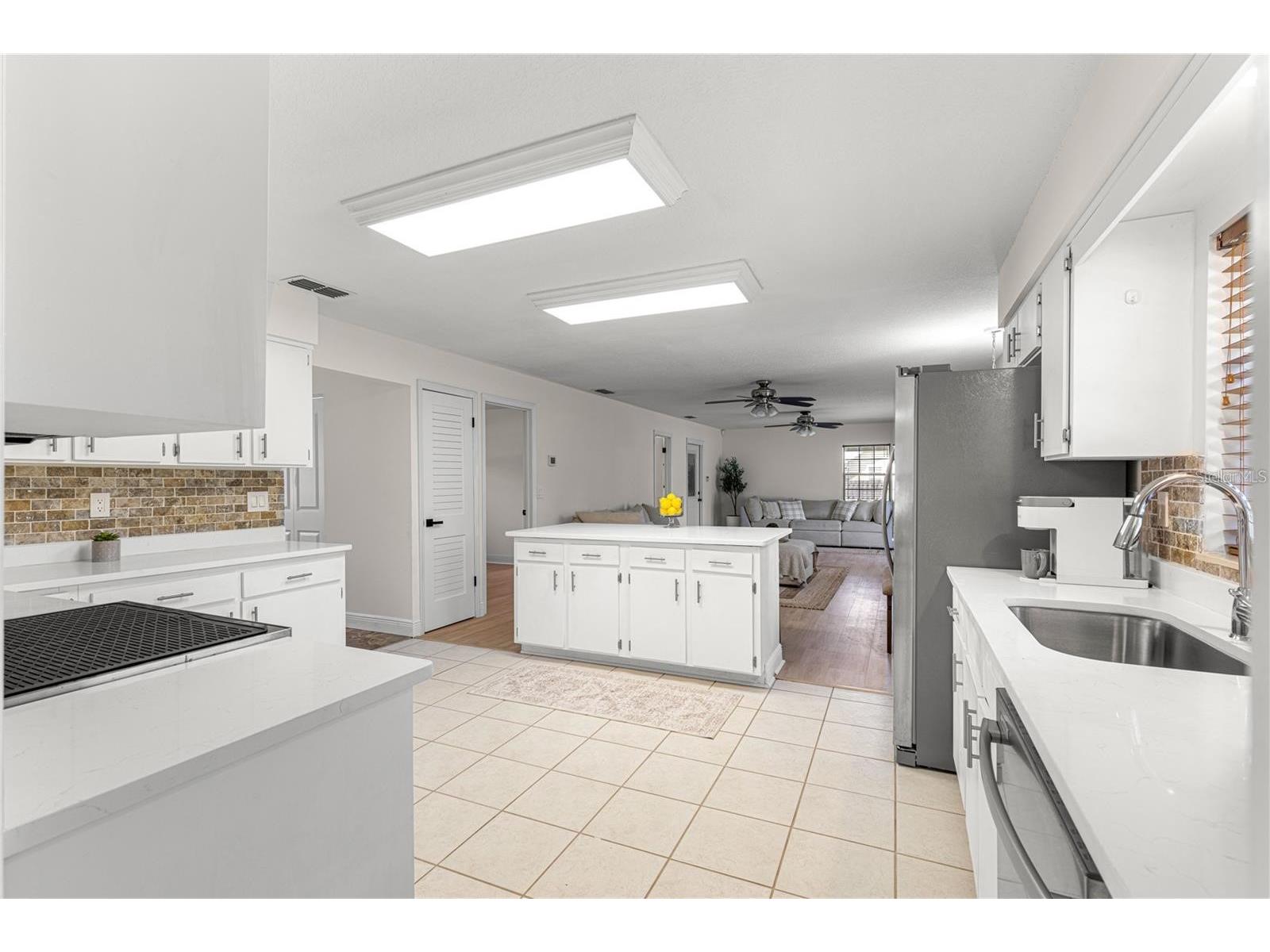 15621 SE 103rd Terrace Summerfield FL 34491 OM716349 image18