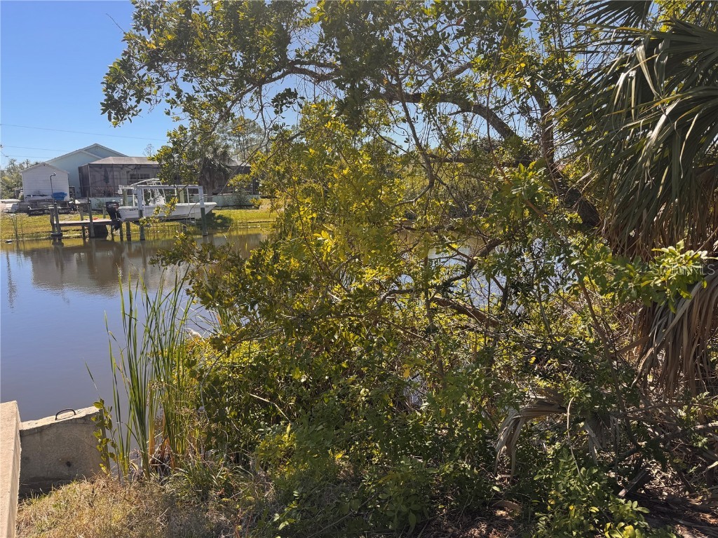 15624 Aldama Circle Port Charlotte FL 33981 - APPLEWHITE WATERWAY D6141236 image12