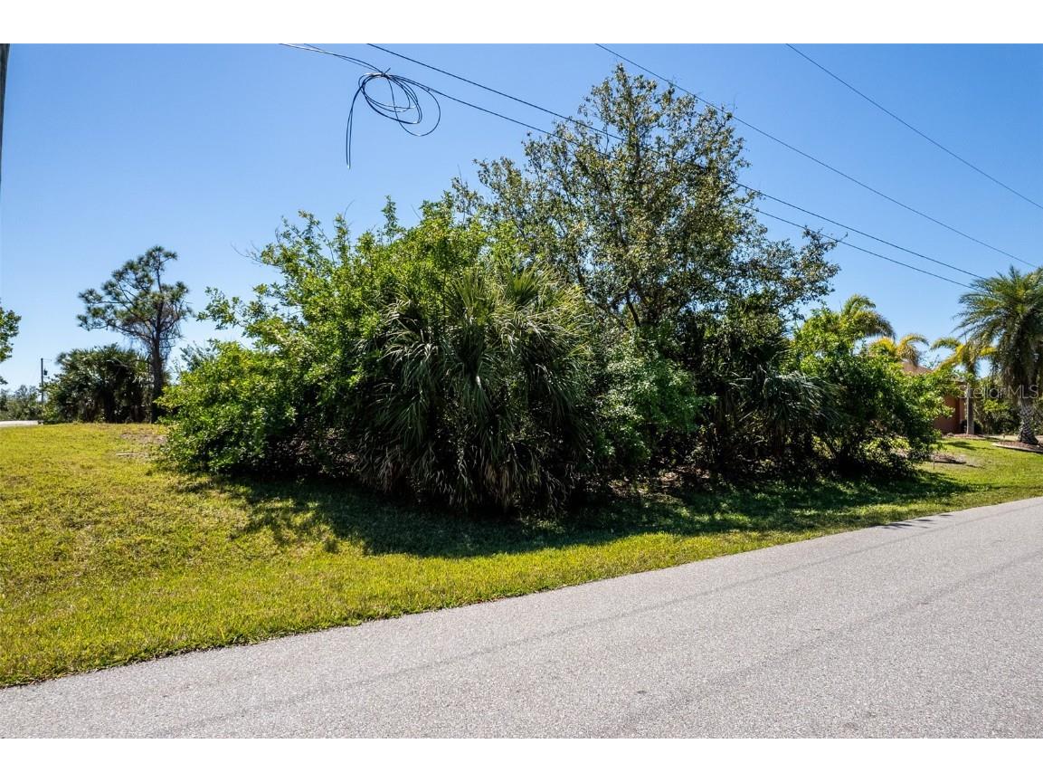 15624 Aldama Circle Port Charlotte FL 33981 - APPLEWHITE WATERWAY D6141236 image16