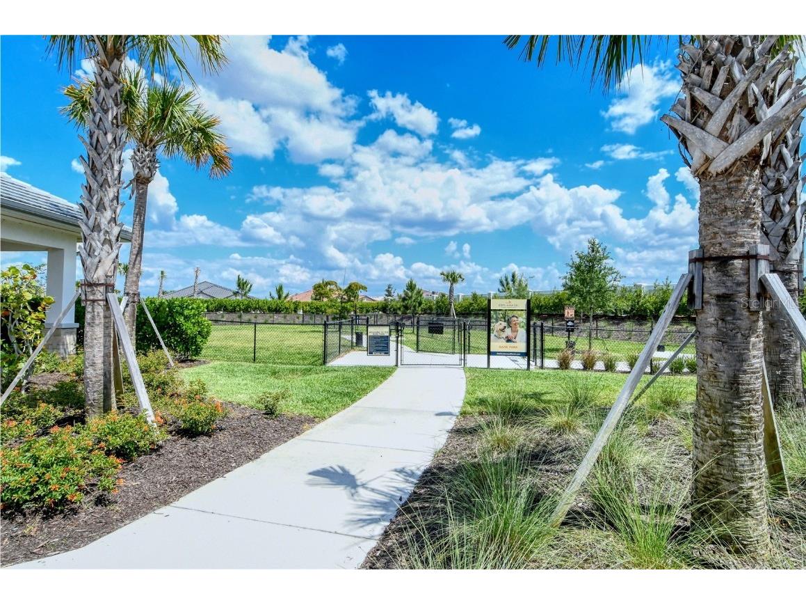 15625 San Lazzaro Avenue Bradenton FL 34211 A4628391 image54