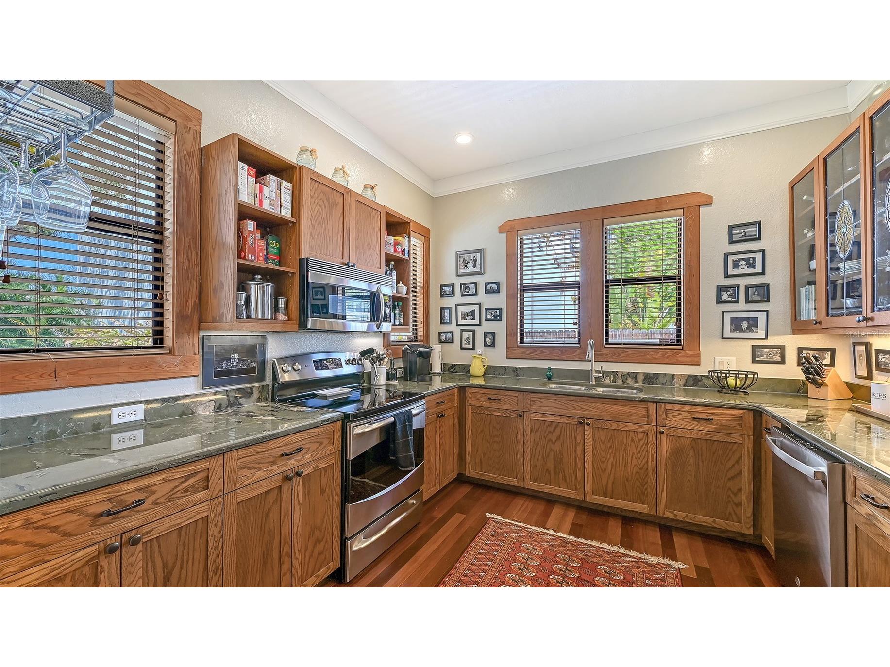 1563 4th Street Sarasota FL 34236 A4685670 image27