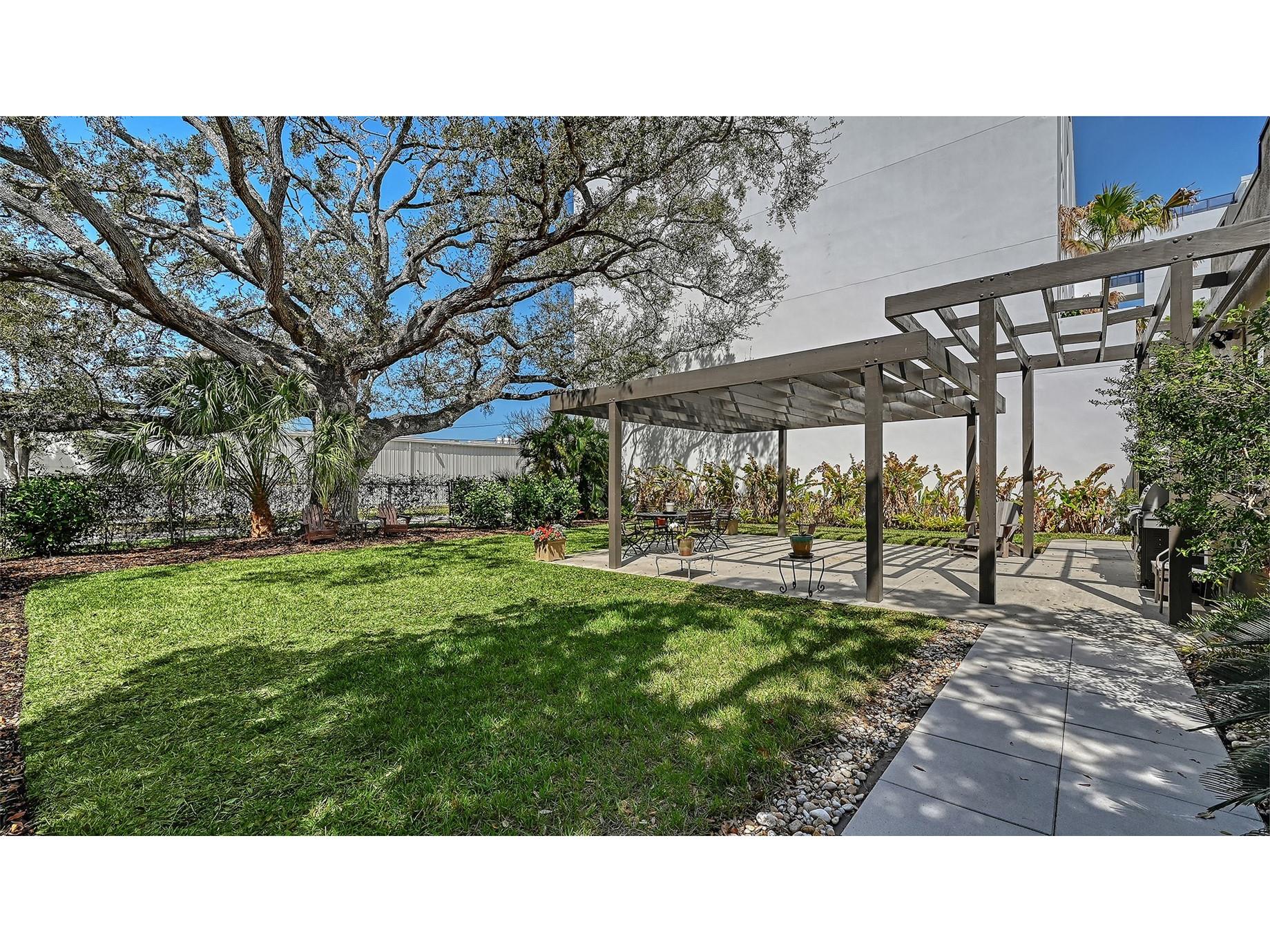 1563 4th Street Sarasota FL 34236 A4685670 image8