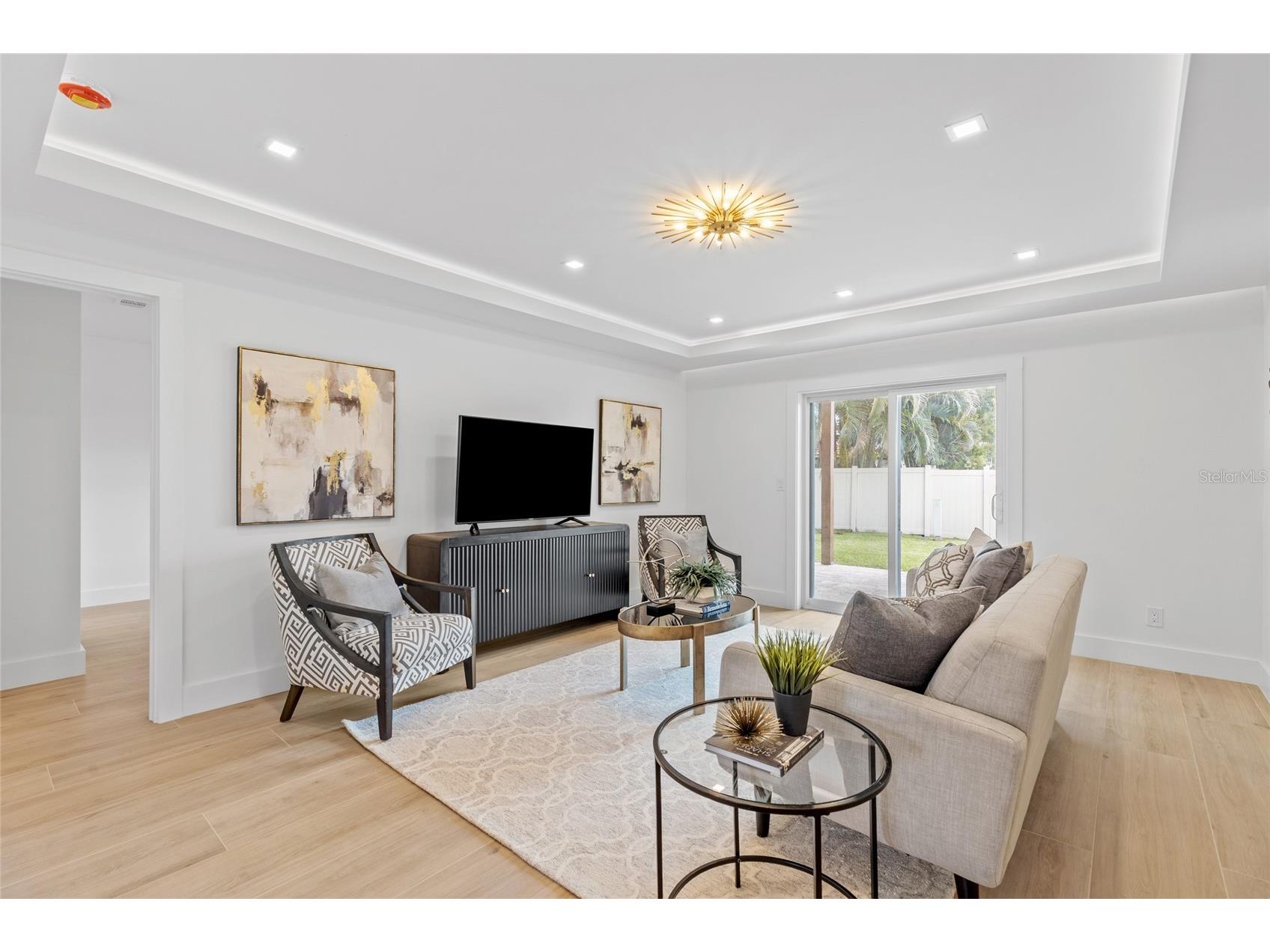 1563 Eden Isle Boulevard NE Saint Petersburg FL 33704 TB8514260 image23