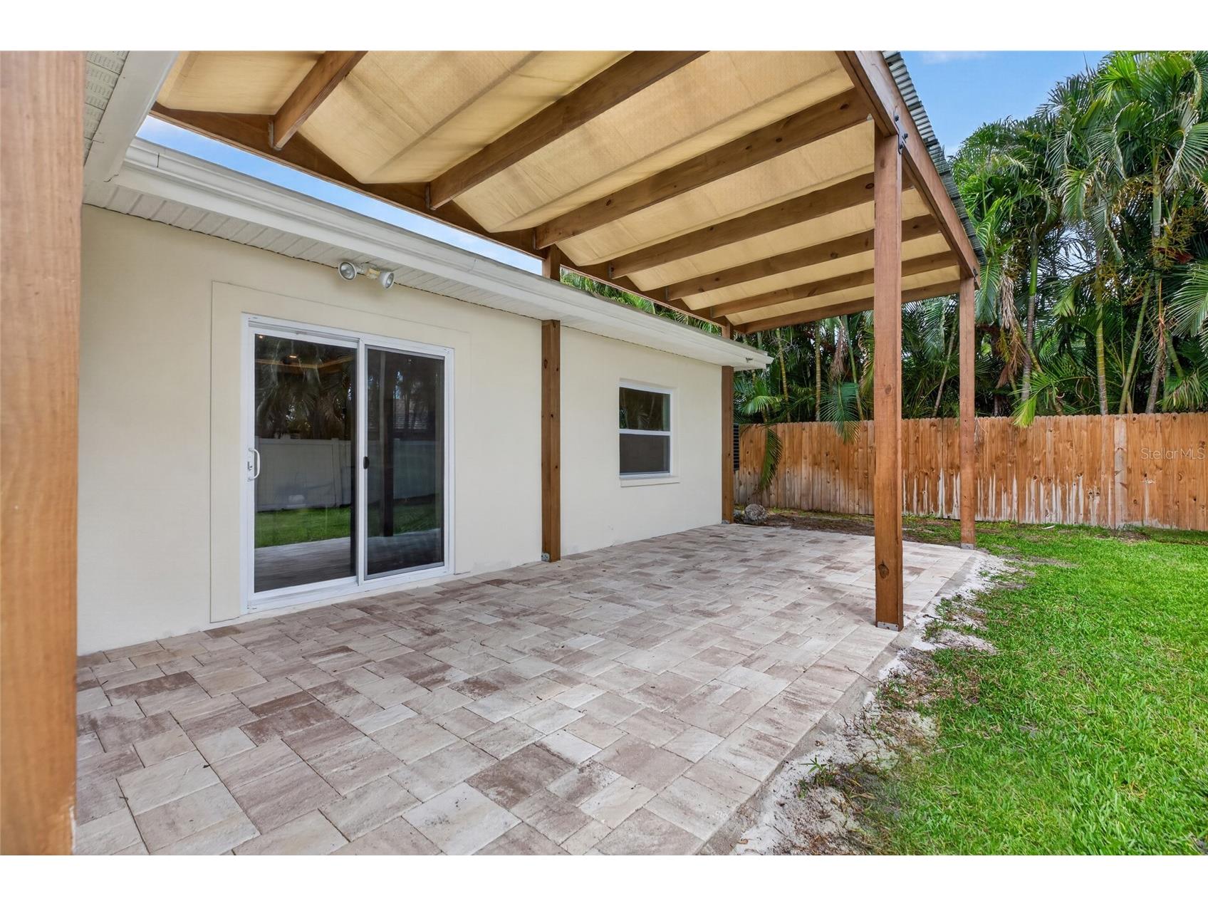 1563 Eden Isle Boulevard NE Saint Petersburg FL 33704 TB8514260 image39