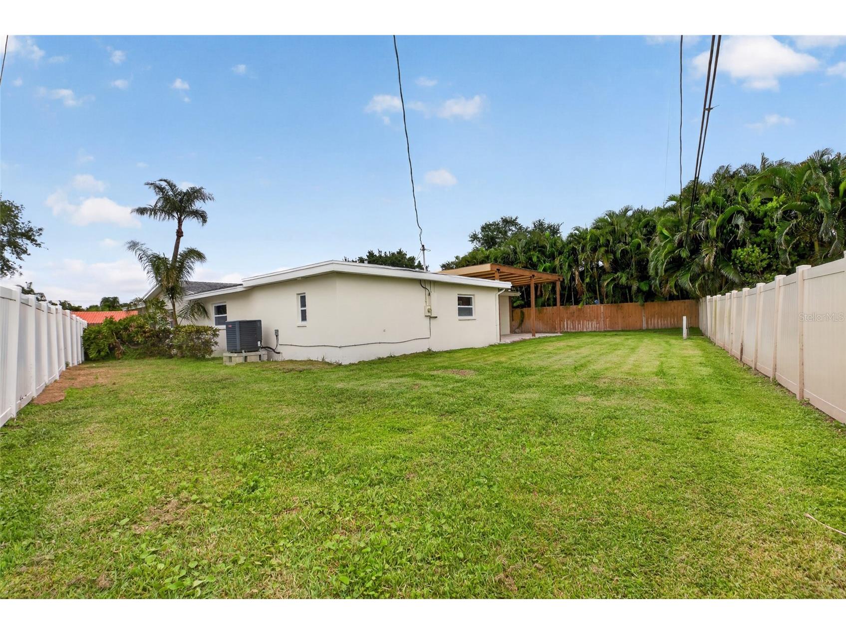 1563 Eden Isle Boulevard NE Saint Petersburg FL 33704 TB8514260 image42