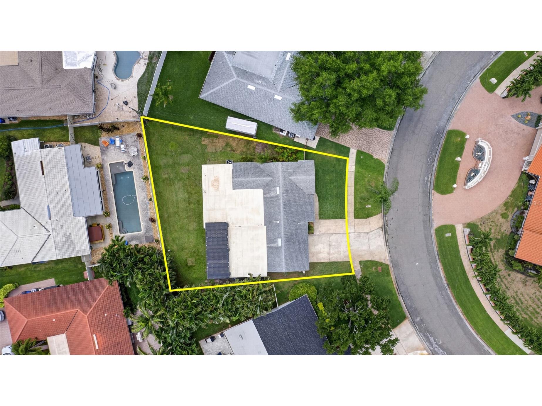 1563 Eden Isle Boulevard NE Saint Petersburg FL 33704 TB8514260 image49