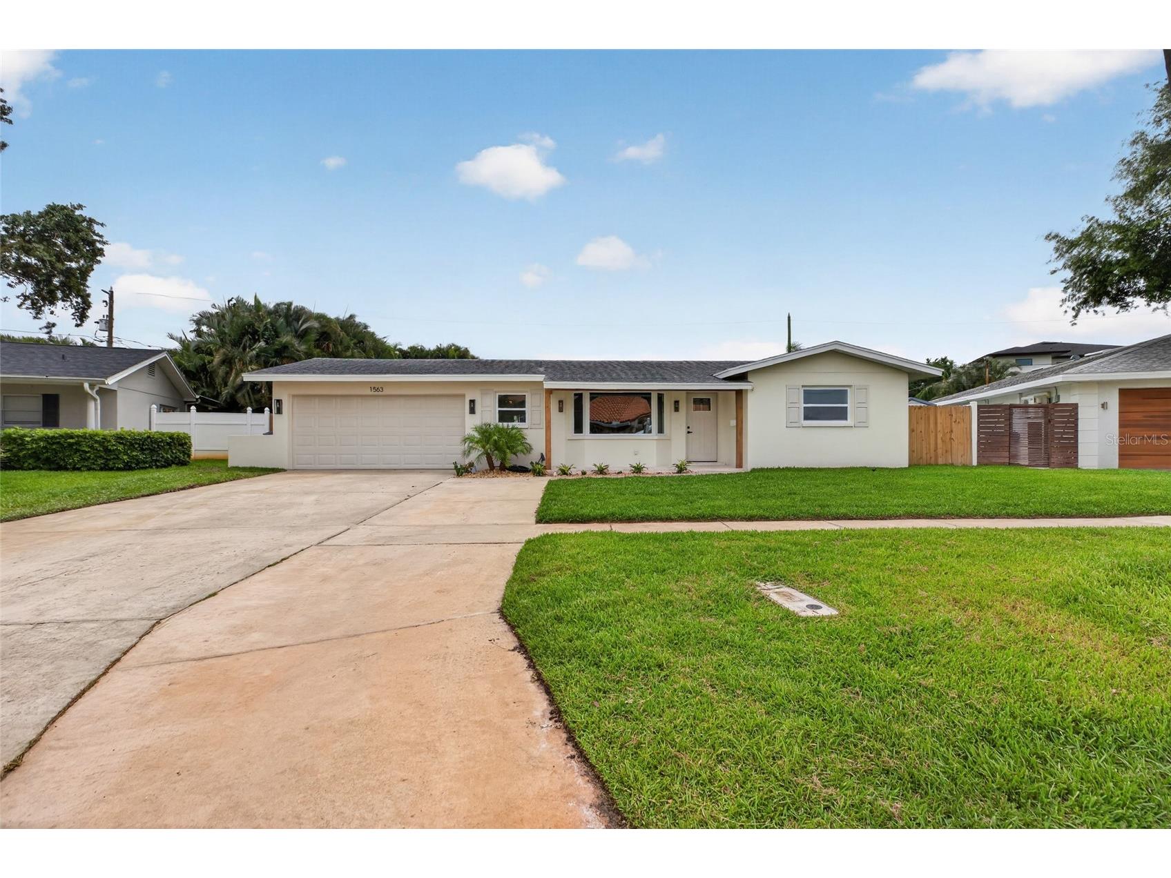 1563 Eden Isle Boulevard NE Saint Petersburg FL 33704 TB8514260 image5