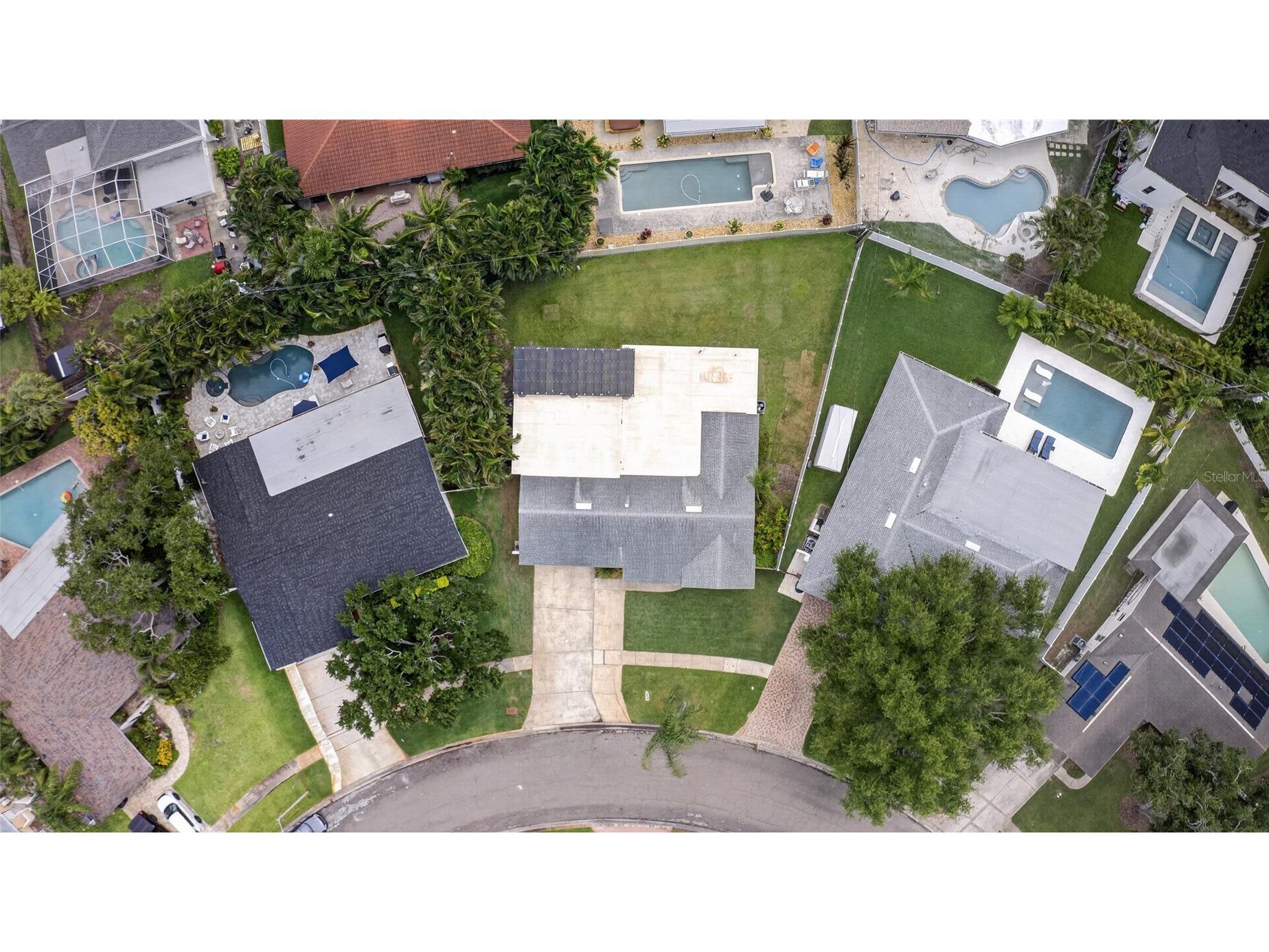 1563 Eden Isle Boulevard NE Saint Petersburg FL 33704 TB8514260 image50