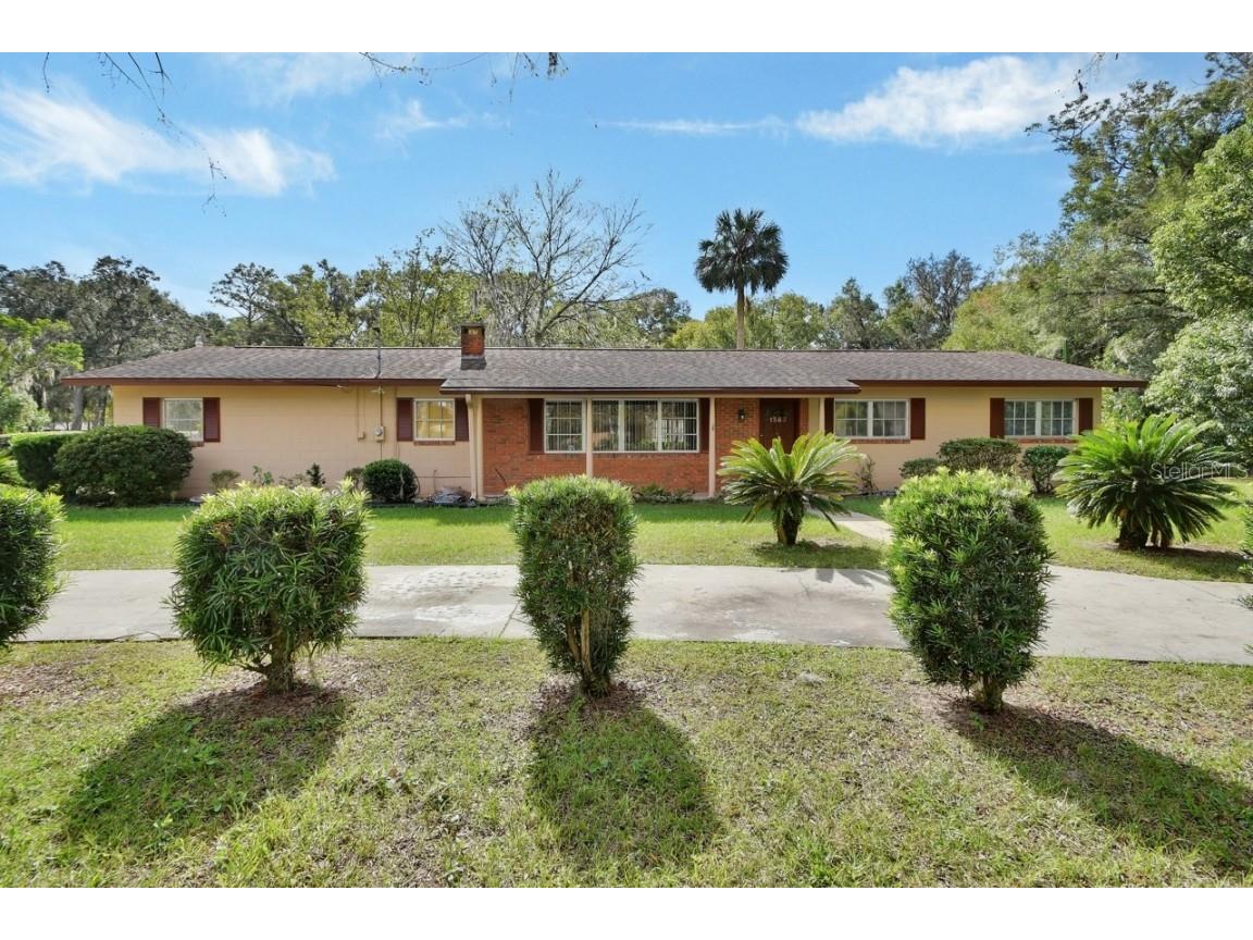 1563 Glenwood Road Deland FL 32720 V4939547 image1