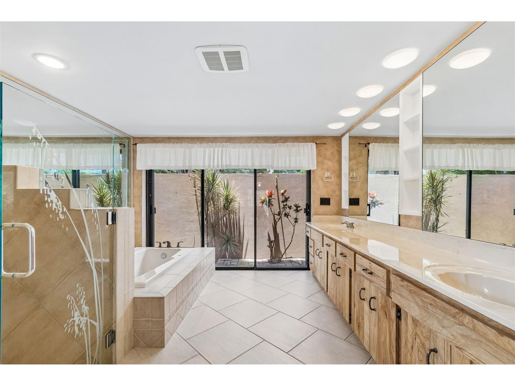 1563 Misty Plateau Trail Clearwater FL 33765 TB8527317 image29