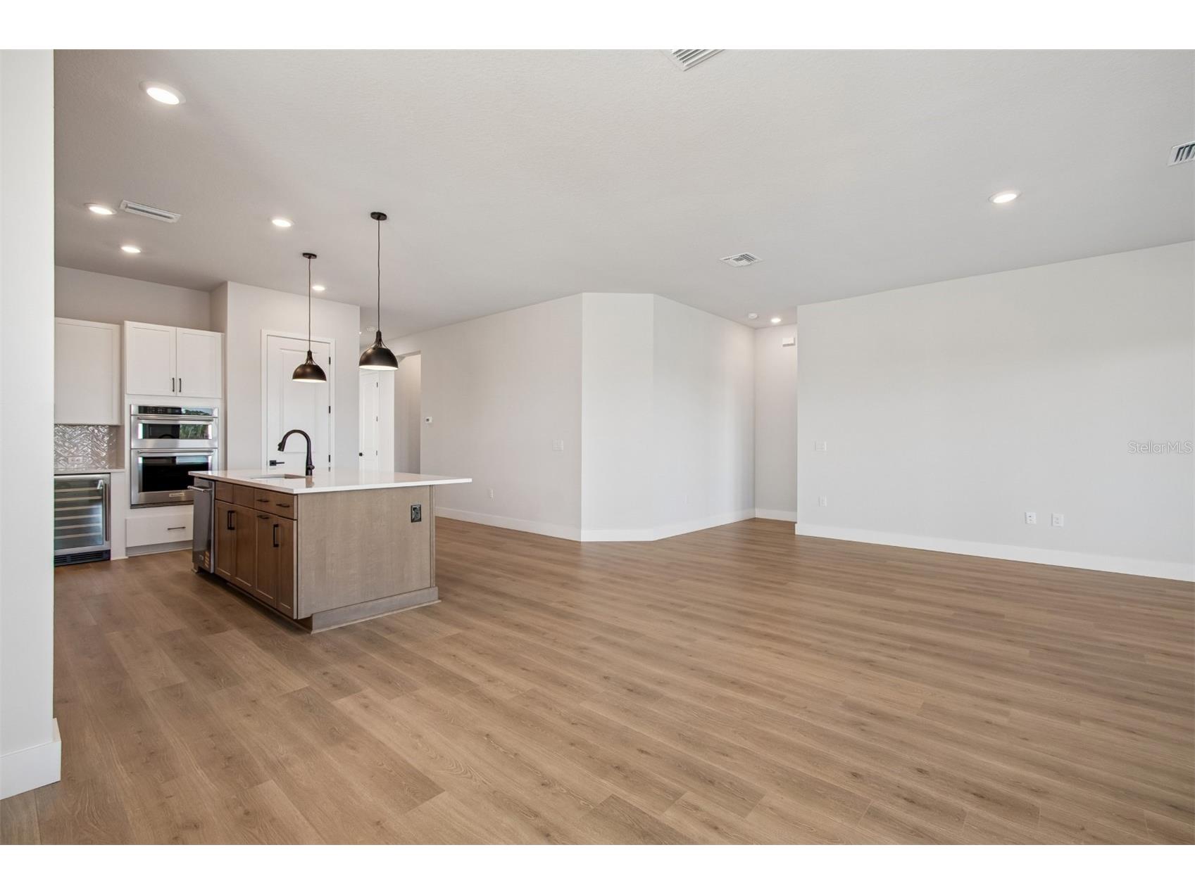 1563 Running Tide Place Sarasota FL 34240 - KINGFISHER LAKE TB8437405 image17