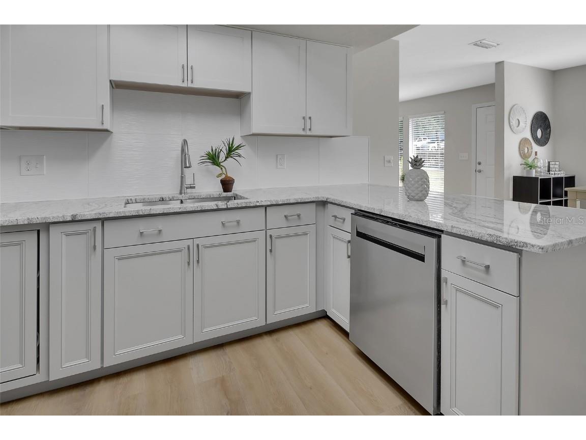 1563 S Elsasser Street Deland FL 32720 V4946180 image8