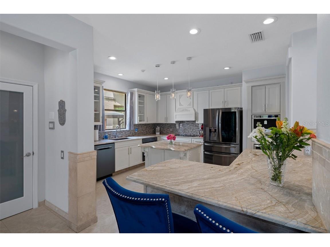 15630 N Himes Avenue Tampa FL 33618 TB8378225 image12