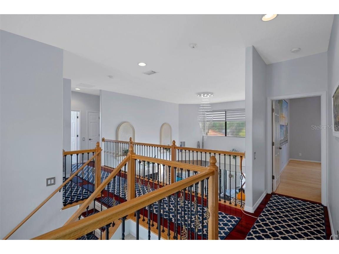 15630 N Himes Avenue Tampa FL 33618 TB8378225 image32