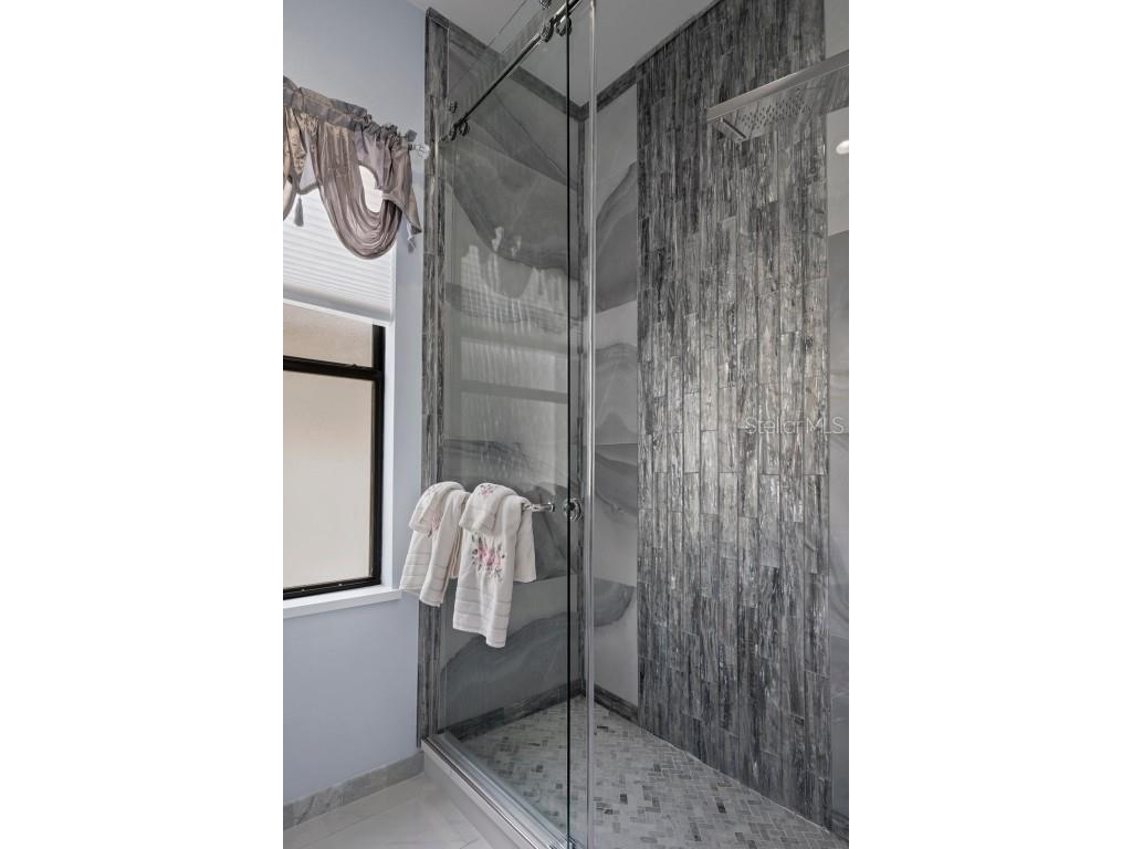 15630 N Himes Avenue Tampa FL 33618 TB8378225 image42