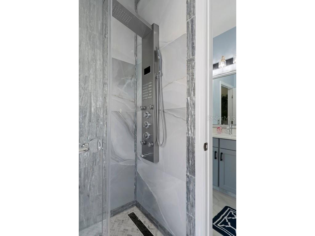 15630 N Himes Avenue Tampa FL 33618 TB8378225 image44