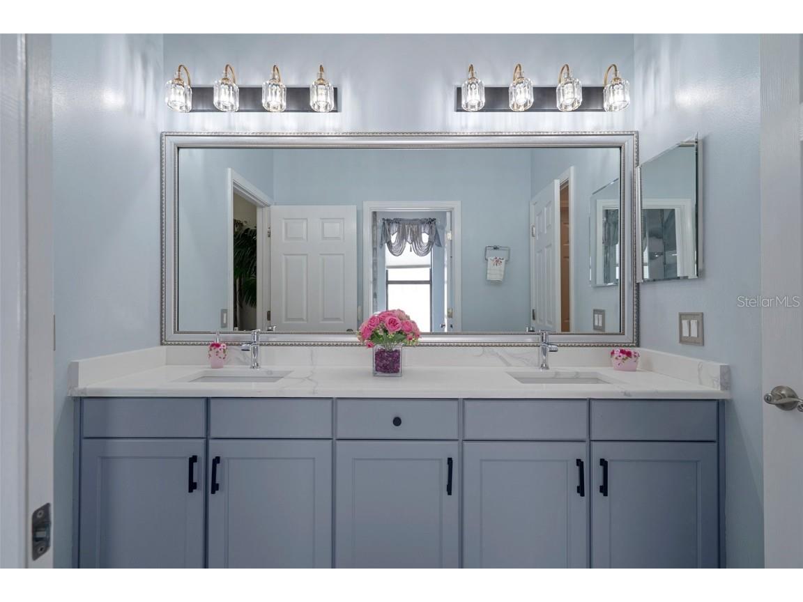 15630 N Himes Avenue Tampa FL 33618 TB8378225 image45