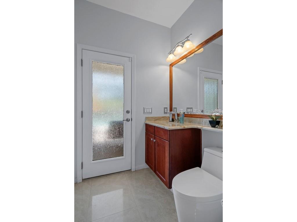 15630 N Himes Avenue Tampa FL 33618 TB8378225 image59