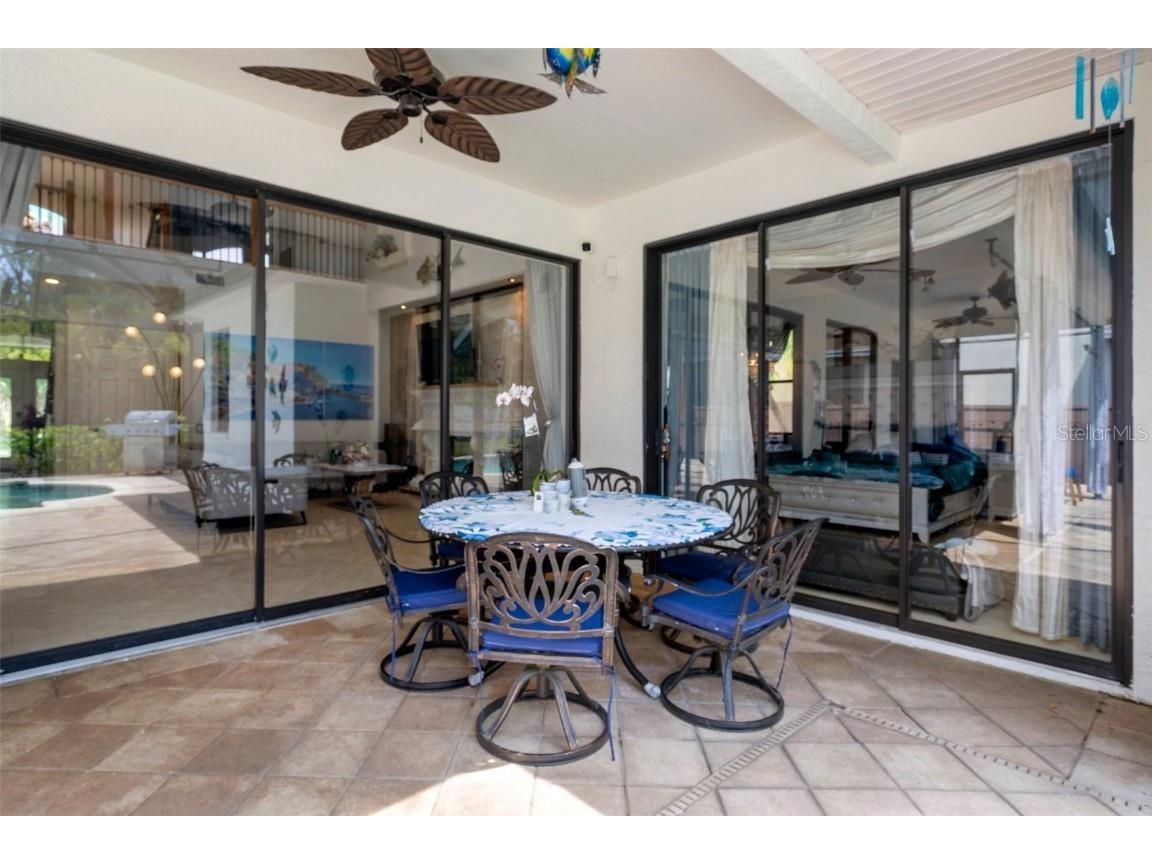 15630 N Himes Avenue Tampa FL 33618 TB8378225 image60