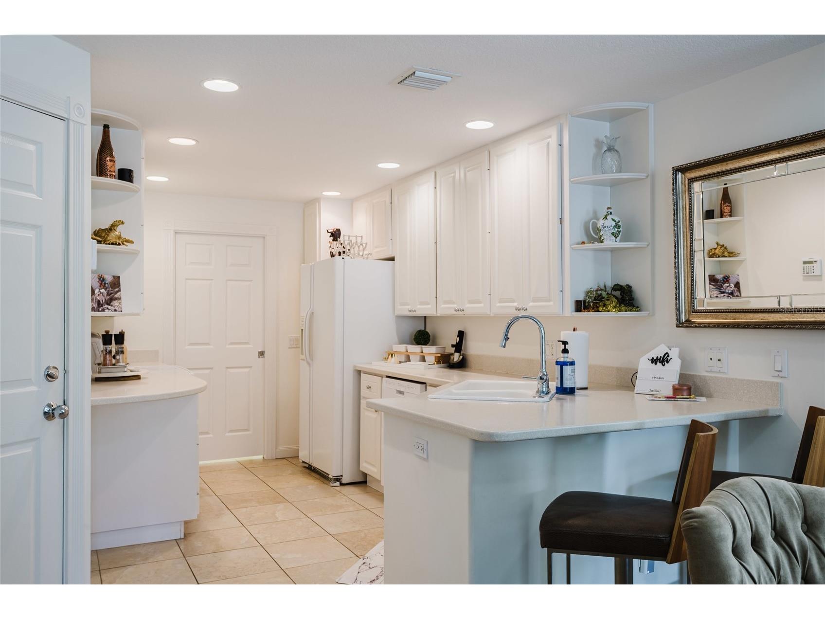 1564 Napoli Drive W Sarasota FL 34232 A4688745 image10