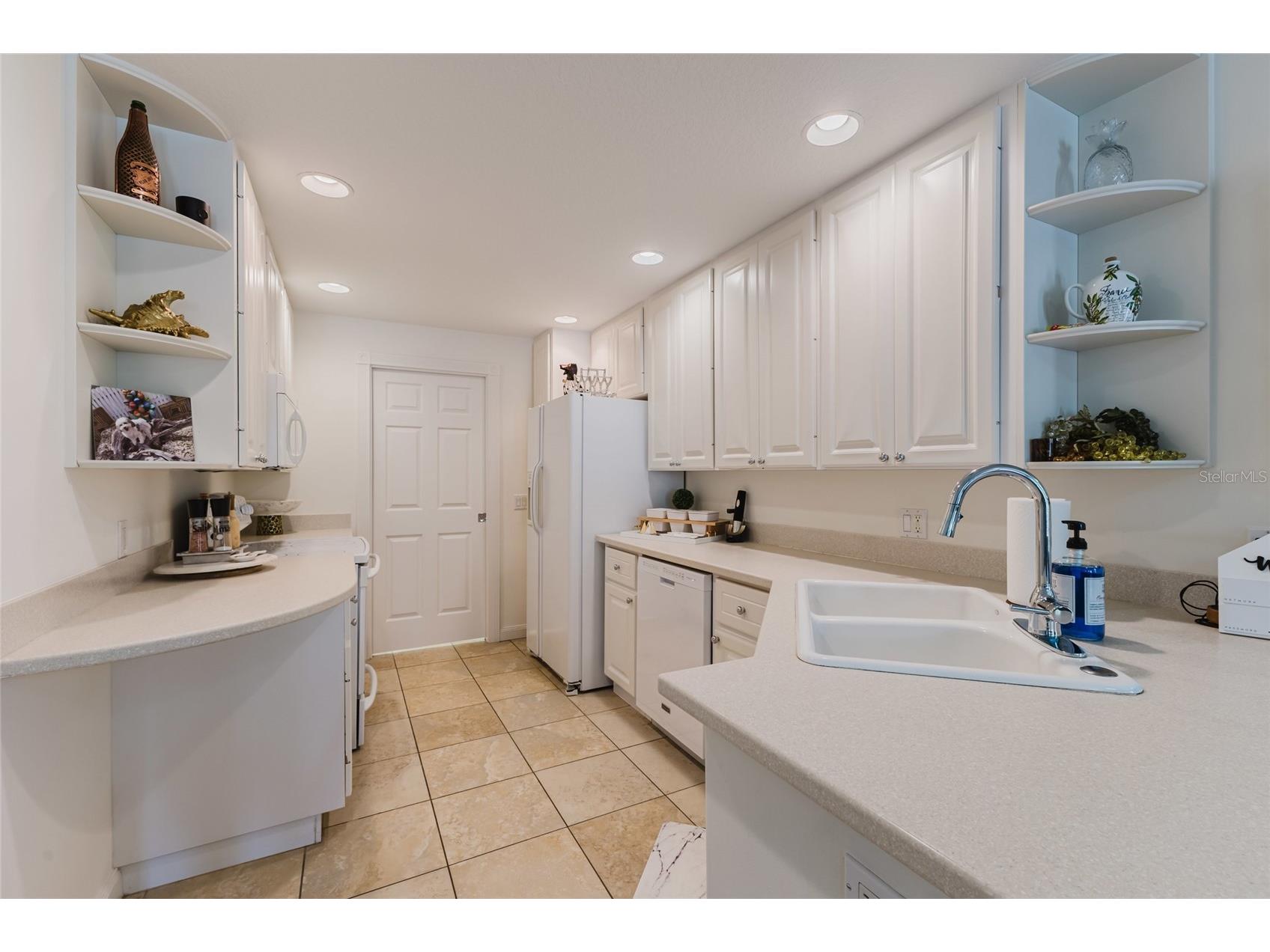 1564 Napoli Drive W Sarasota FL 34232 A4688745 image6